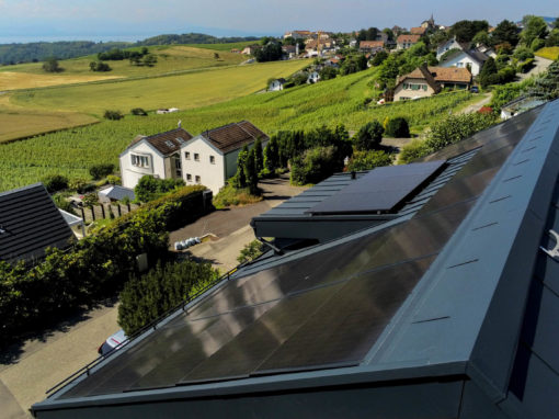 Rénovation d’un toit d’une maison à Yens