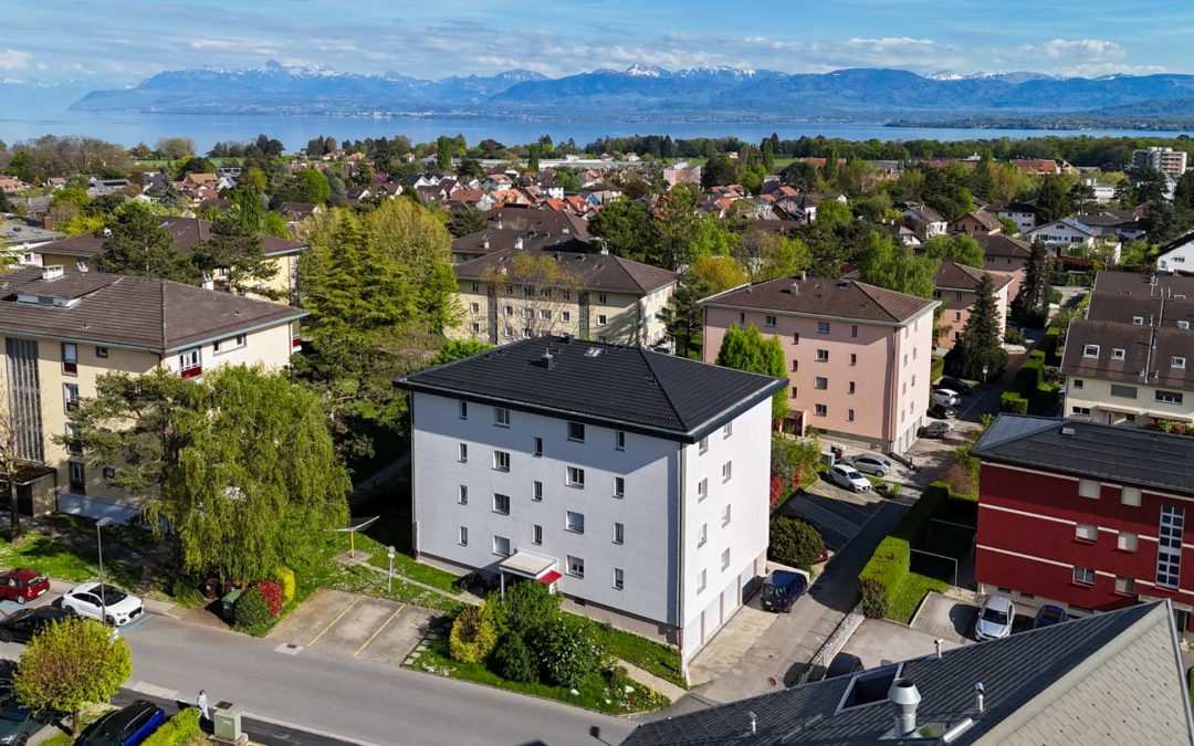 Réfection de la toiture d&rsquo;un bâtiment à Gland, Vaud