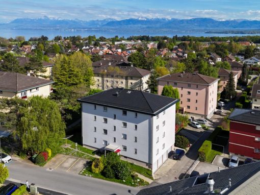 Réfection de la toiture d&rsquo;un bâtiment à Gland, Vaud