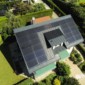 Willy toiture avec vue aérienne sur les panneaux solaires