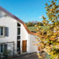 Rénovation de la toiture à Vich et vue sur la vigne