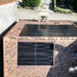 Villa vue sur la toiture et panneau photovoltaïque