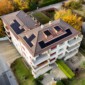 Vue-aérienne d'un immeuble à Mafroi renové